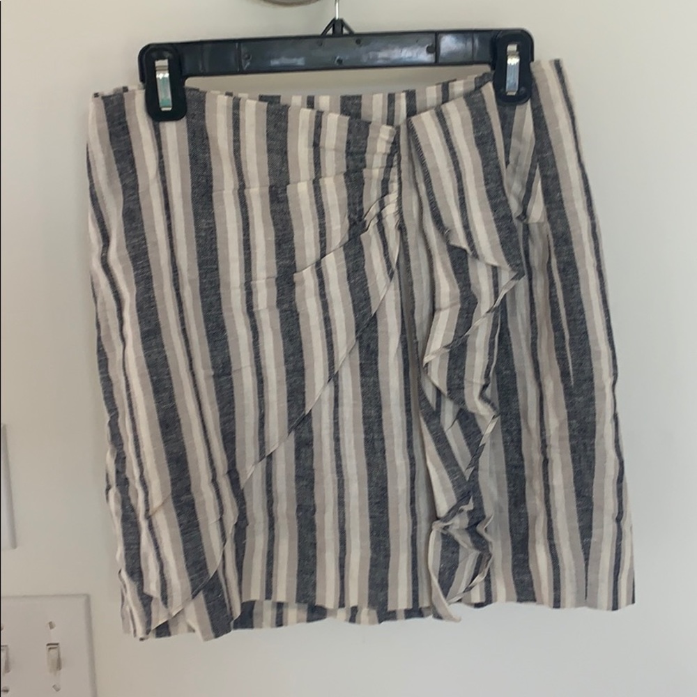 Intermix Short Linen Skirt